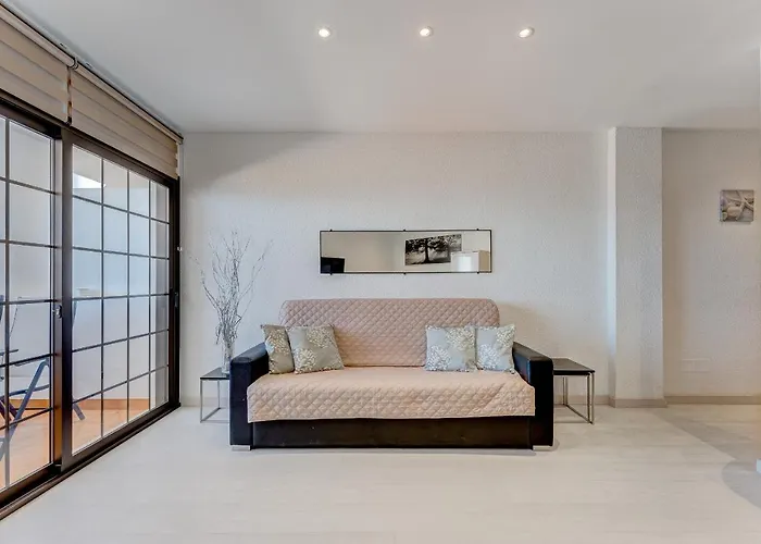 Daire Wonderful With A Sea View, Wifi, Pool